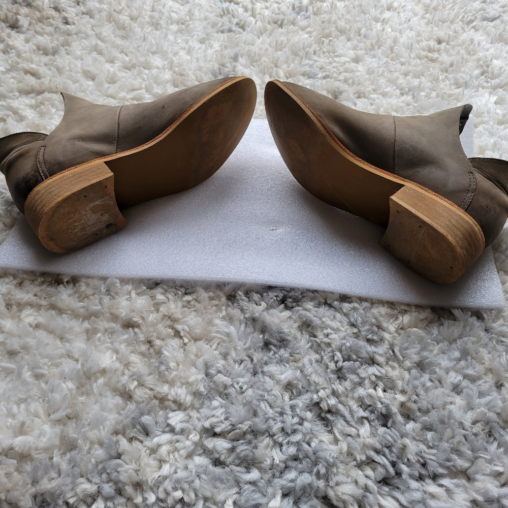 CREVO leather booties size 7.5